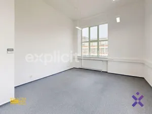 Pronájem kanceláře, Zlín, Vavrečkova, 421 m2