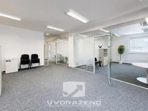 Prodej kanceláře, Mladá Boleslav - Mladá Boleslav IV, Ptácká, 1800 m2