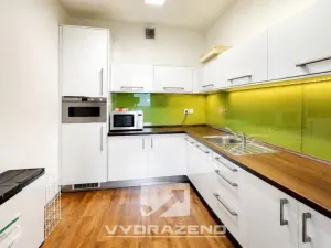 Prodej obchodního prostoru, Mladá Boleslav - Mladá Boleslav IV, Ptácká, 1800 m2