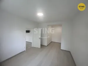 Pronájem bytu 2+1, Ostrava - Poruba, Dvorní, 56 m2