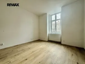 Pronájem bytu 2+kk, Plzeň, Klatovská třída, 50 m2