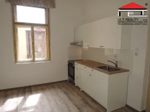Pronájem kanceláře, Praha - Smíchov, Jindřicha Plachty, 82 m2