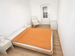 Pronájem bytu 2+kk, Mělník, Sportovní, 42 m2