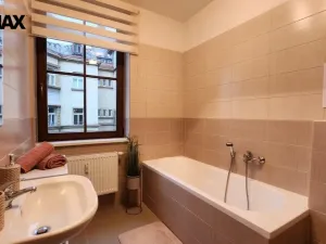 Pronájem bytu 2+kk, Karlovy Vary, Svahová, 45 m2