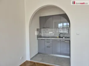 Pronájem bytu 1+kk, Praha - Vršovice, Přípotoční, 27 m2