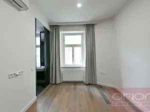 Pronájem bytu 4+kk, Praha - Vinohrady, náměstí Jiřího z Poděbrad, 107 m2