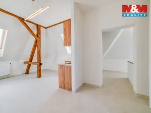 Pronájem bytu 1+kk, Cheb, Zlatá, 36 m2