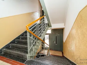 Prodej bytu 1+kk, Praha - Karlín, Pobřežní, 35 m2