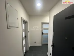 Pronájem bytu 3+1, Přelouč, K. Čapka, 75 m2