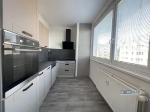 Pronájem bytu 3+1, Břeclav - Charvátská Nová Ves, Na Valtické, 70 m2