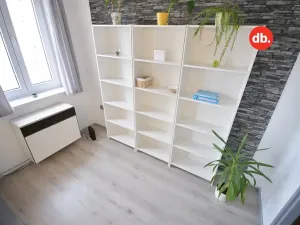 Prodej bytu 2+1, Plzeň, Politických vězňů, 56 m2