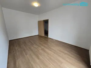 Pronájem bytu 2+kk, Beroun - Beroun-Město, V Zahradách, 65 m2