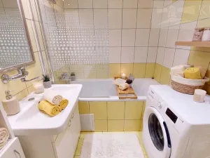 Pronájem bytu 3+kk, Praha, Lečkova, 61 m2