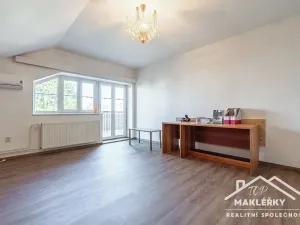 Prodej rodinného domu, Šestajovice, Máchova, 278 m2