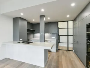 Pronájem bytu 4+kk, Praha - Vinohrady, náměstí Jiřího z Poděbrad, 107 m2