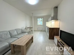 Pronájem bytu 2+kk, Plzeň - Doubravka, Mohylová, 48 m2