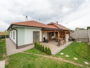 Prodej rodinného domu, Syrovice, 172 m2