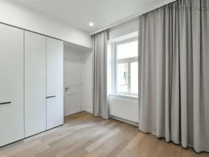 Pronájem bytu 3+kk, Praha - Vinohrady, náměstí Jiřího z Poděbrad, 92 m2