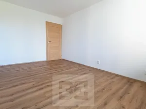 Pronájem bytu 3+kk, Praha - Kobylisy, Paláskova, 59 m2