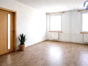 Prodej bytu 3+1, Volary, Sídl. Míru, 72 m2