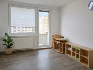 Prodej bytu 3+1, Volary, Sídl. Míru, 72 m2