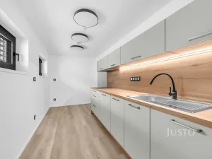 Pronájem kanceláře, Praha - Šeberov, Na proutcích, 33 m2