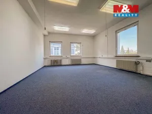 Pronájem kanceláře, Praha - Letňany, Beranových, 311 m2