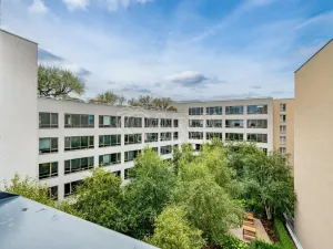 Pronájem bytu 1+kk, Praha - Karlín, Pobřežní, 35 m2