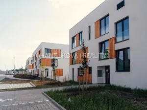Pronájem bytu 3+kk, Hluboká nad Vltavou, Potoční, 83 m2