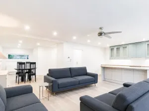 Prodej rodinného domu, Průhonice, U Motelu, 230 m2