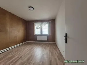 Pronájem obchodního prostoru, Praha - Uhříněves, Přátelství, 626 m2