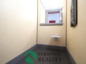 Prodej bytu 2+kk, Karlovy Vary, Nejdlova, 53 m2
