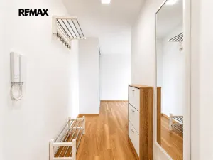 Pronájem bytu 2+kk, Praha - Hodkovičky, Večerní, 46 m2