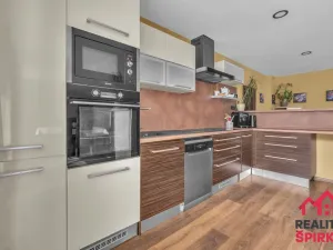 Prodej rodinného domu, Kamenná Horka, 405 m2