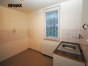 Prodej kanceláře, Praha, 226 m2