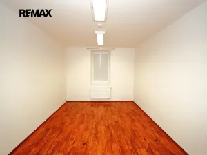 Prodej kanceláře, Praha, 226 m2