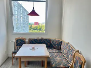 Pronájem bytu 2+1, Praha - Bohnice, Feřtekova, 66 m2