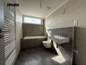 Pronájem bytu 1+kk, Dobřany, 38 m2