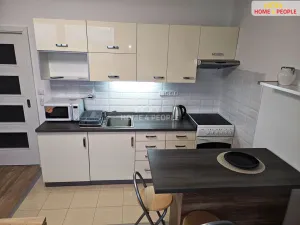 Pronájem bytu 1+kk, Praha - Troja, Svídnická, 34 m2