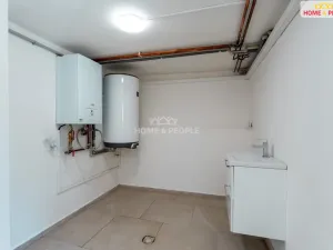 Prodej rodinného domu, Zakřany, 234 m2