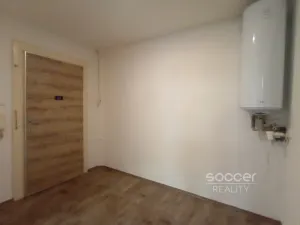 Pronájem bytu 2+kk, Praha - Žižkov, Jeseniova, 48 m2