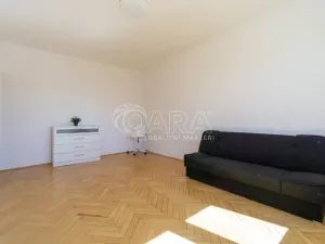Prodej bytu 2+1, Praha - Malešice, Káranská, 52 m2