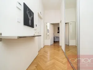 Pronájem bytu 3+kk, Praha - Malá Strana, Vlašská, 75 m2