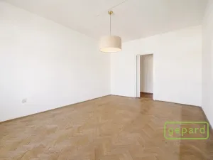 Prodej bytu 2+1, Ostrov, S. K. Neumanna, 64 m2