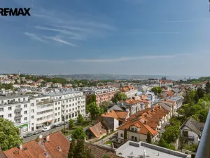 Pronájem bytu 1+kk, Praha - Břevnov, Zúžená, 37 m2