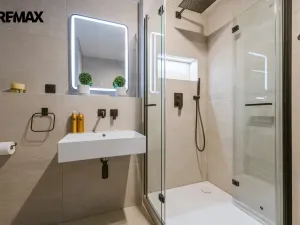 Pronájem bytu 1+kk, Praha - Břevnov, Zúžená, 37 m2
