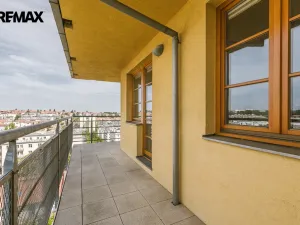 Pronájem bytu 1+kk, Praha - Břevnov, Zúžená, 37 m2