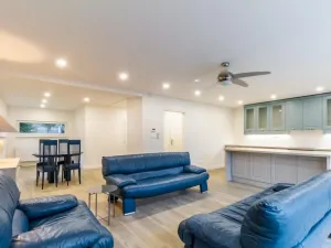 Prodej rodinného domu, Průhonice, U Motelu, 220 m2