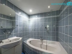 Prodej bytu 3+1, Vintířov, 69 m2