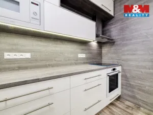 Pronájem bytu 4+1, Cheb, Májová, 121 m2